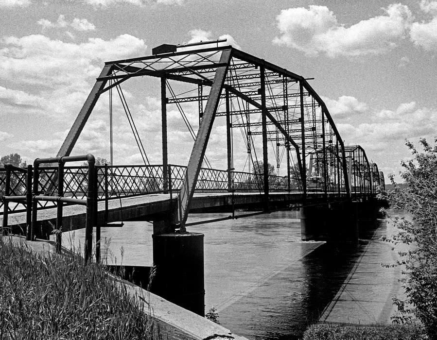 history of Iowa, Lemberger, LeAnn, sky, Iowa, Lakes, Rivers, and Streams, Cities and Towns, bridge, Iowa History, Selma, IA, river
