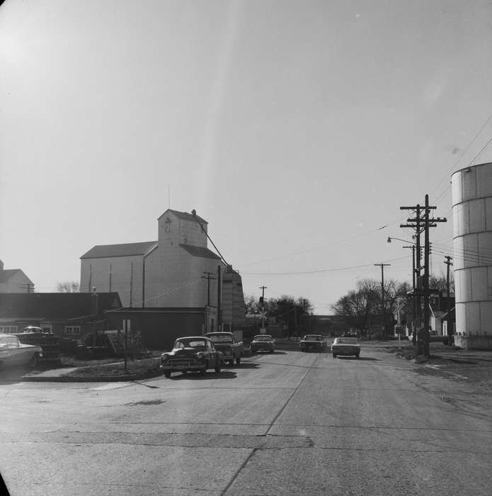 Businesses and Factories, Iowa, IA, United States, Photos, historic, Motorized Vehicles, Coon Rapids, history, ia, Coon Rapids Enterprise, road