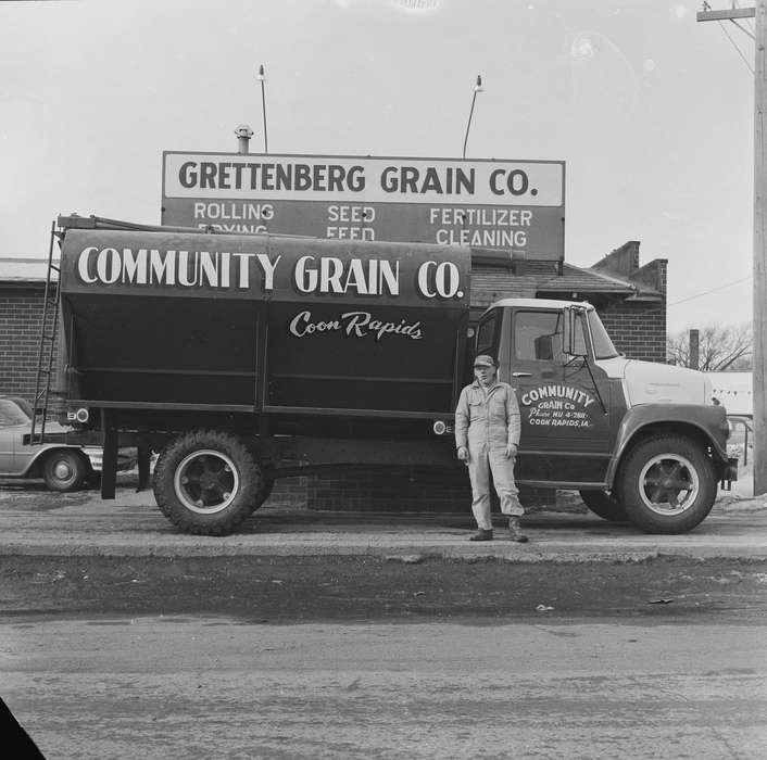 Labor and Occupations, ia, Iowa, history, Portraits - Individual, IA, Coon Rapids, Photos, Coon Rapids Enterprise, truck, historic, United States, Motorized Vehicles