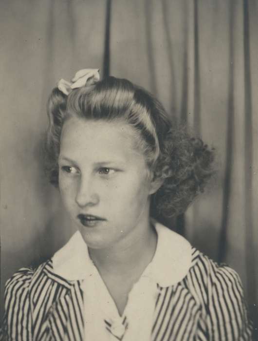 Spilman, Jessie Cudworth, hair, girl, USA, Portraits - Individual, Iowa History, stripes, Iowa, eyes, history of Iowa