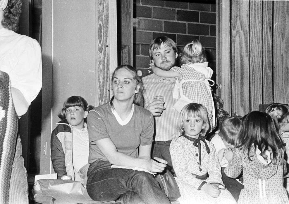 tired, Iowa, Leisure, Carroll, United States, Families, kids, historic, history, Coon Rapids Enterprise, Photos, group, IA, family, ia, Dedham