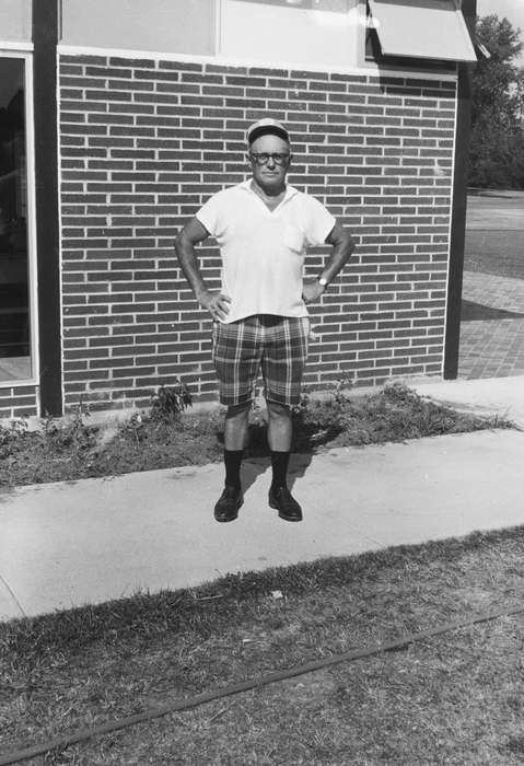 adult man, United States, history, ia, glasses, Photos, Coon Rapids Enterprise, historic, plaid, baseball hat, IA, Iowa, Cities and Towns, Coon Rapids