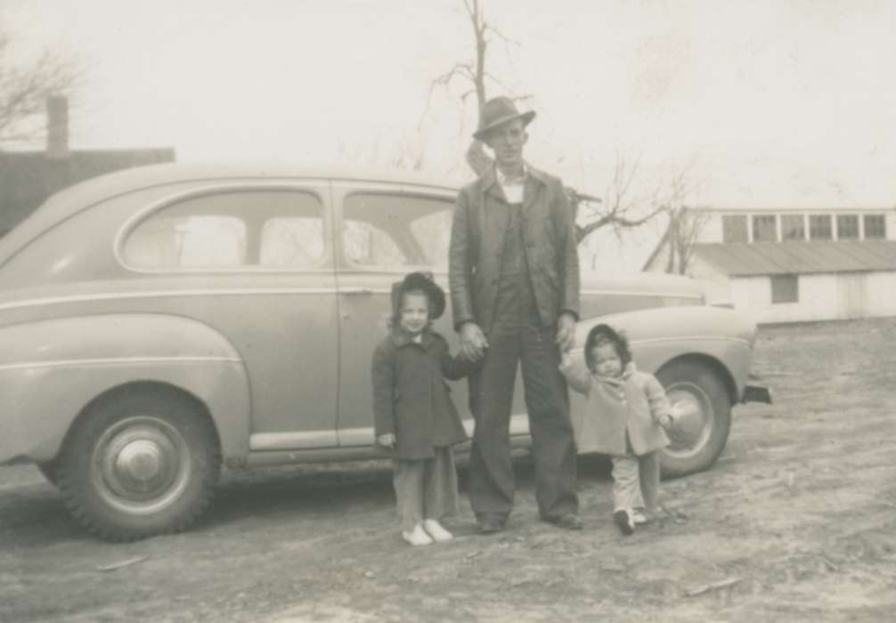 Families, Iowa History, Maharry, Jeanne, history of Iowa, Motorized Vehicles, Taylor County, IA, car, Iowa, Children