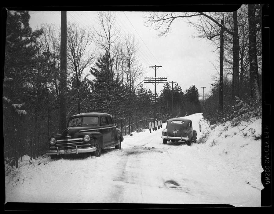Iowa History, car, Iowa, Archives & Special Collections, University of Connecticut Library, snow, history of Iowa, Storrs, CT