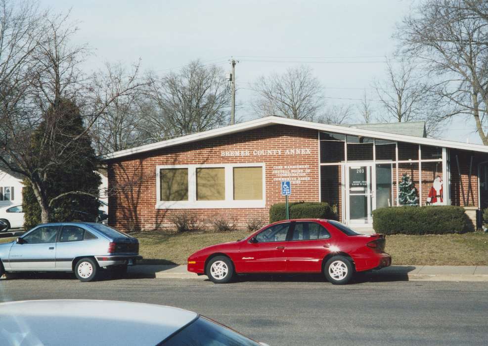 IA, Photos, history, community building, car, correct date needed, Waverly, Cities and Towns, Waverly Public Library, Iowa, United States, unknown context, ia, Motorized Vehicles, historic, Bremer