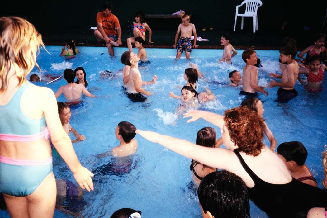 ia, swimming pool, children, second grade missouri trip, Iowa, history, candid, Photos, fun, Coon Rapids Enterprise, historic, missouri trip, United States, MO, school trip