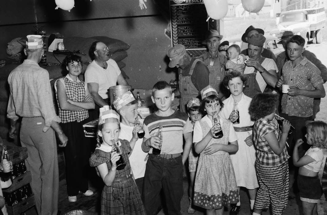 IA, historic, Coon Rapids, Families, balloons, soda pop, children, cigar, Leisure, Iowa, United States, Photos, Labor and Occupations, paper hats, history, overalls, ia, Coon Rapids Enterprise, Children
