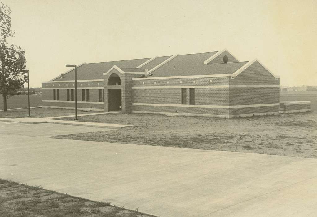 Religious Structures, Waverly, IA, Iowa, Waverly Public Library, church, Iowa History, history of Iowa, brick building