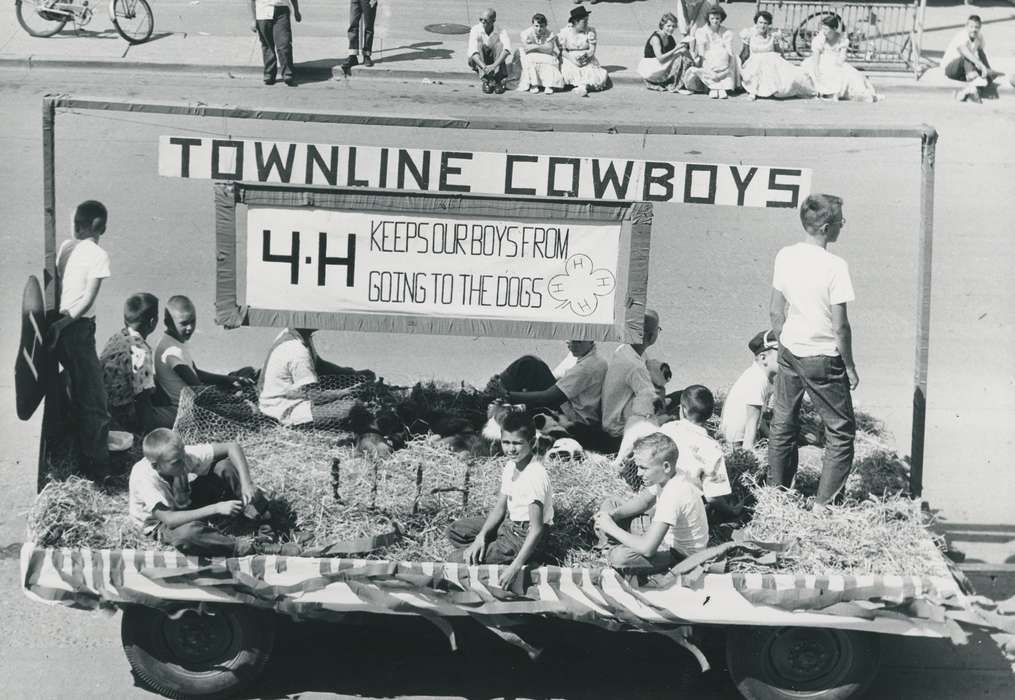 4h, Fairs and Festivals, Waverly Public Library, Cities and Towns, Children, Iowa History, parade, boys, Main Streets & Town Squares, Iowa, history of Iowa