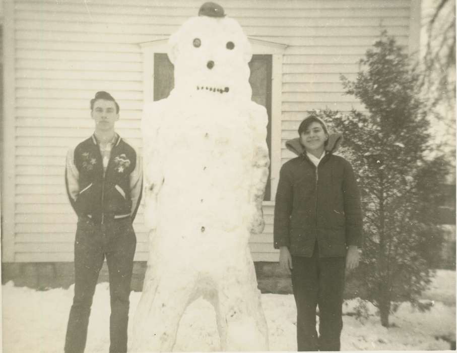 Winter, Portraits - Group, history of Iowa, Iowa History, snowman, Potter, Joe, Mason City, IA, Iowa