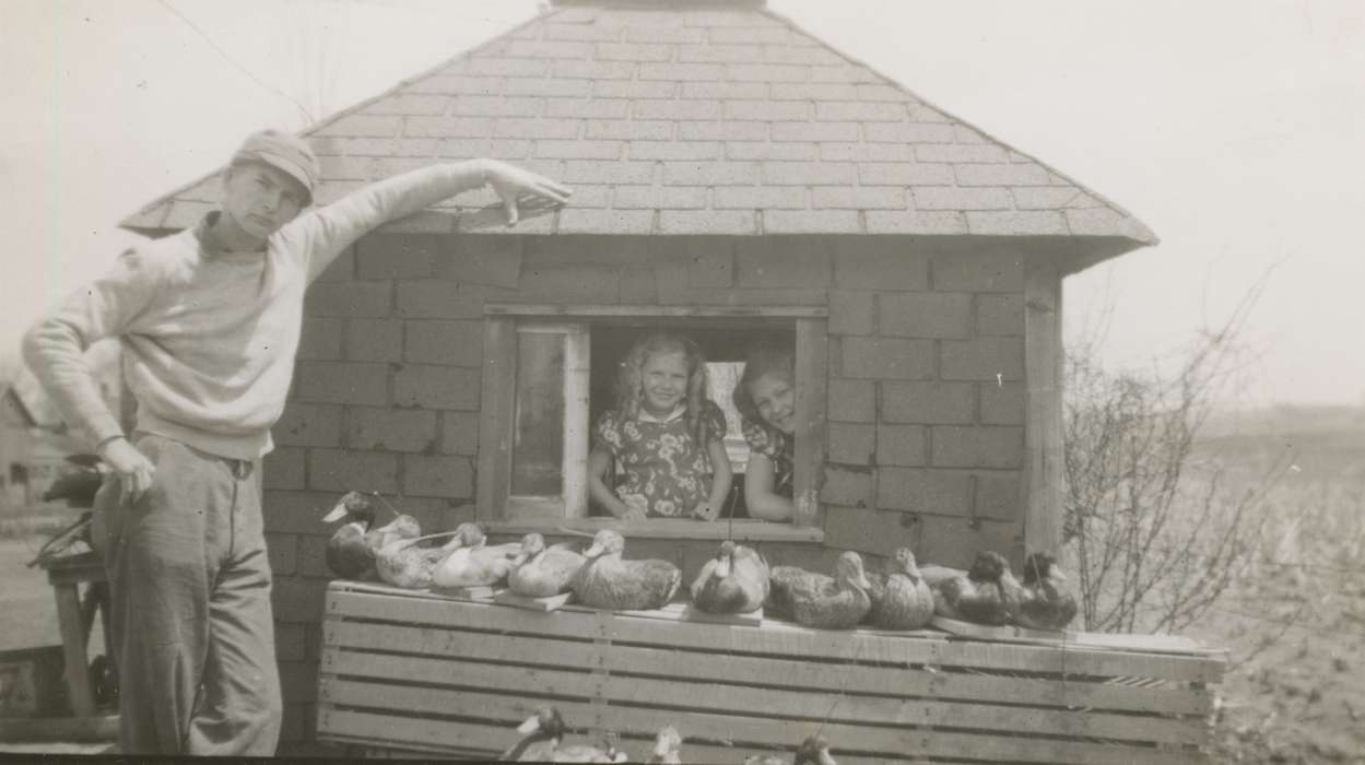 Animals, duck, window, Farms, Dean, Shirley, Iowa History, Portraits - Group, Iowa, history of Iowa, IA, Children