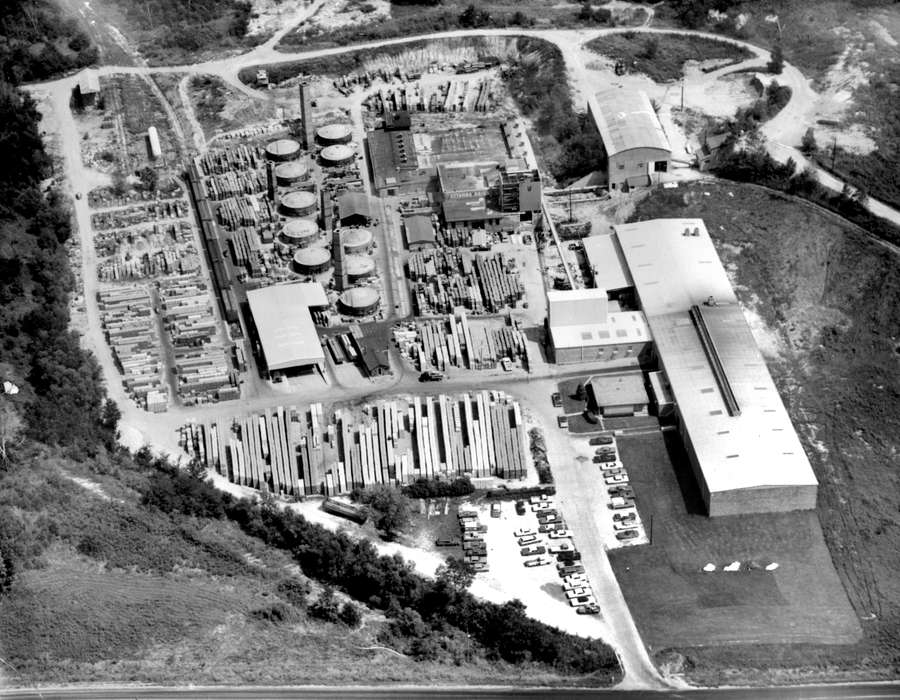 Lemberger, LeAnn, factory, history of Iowa, Iowa History, Aerial Shots, parking lot, road, Ottumwa, IA, Iowa, Businesses and Factories