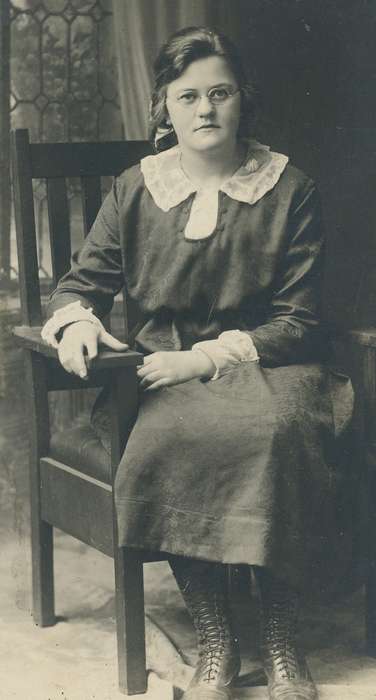 dress, Iowa, boots, chair, glasses, woman, history of Iowa, Neymeyer, Robert, Iowa History