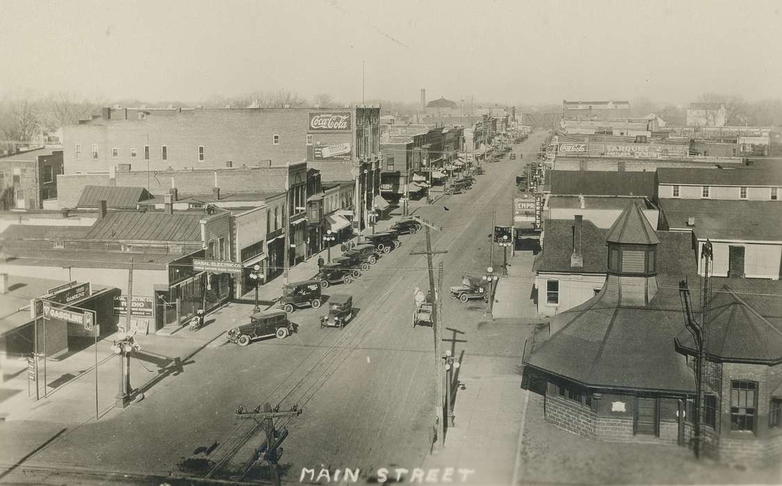 Iowa, Cedar Falls, car, United States, Businesses and Factories, Train Stations, Photos, signage, automobile, bridge, coke sign, street lamp, IA, City of Cedar Falls, Black Hawk, historic, Aerial Shots, ia, electrical pole, Cities and Towns, Main Streets & Town Squares, history, Motorized Vehicles