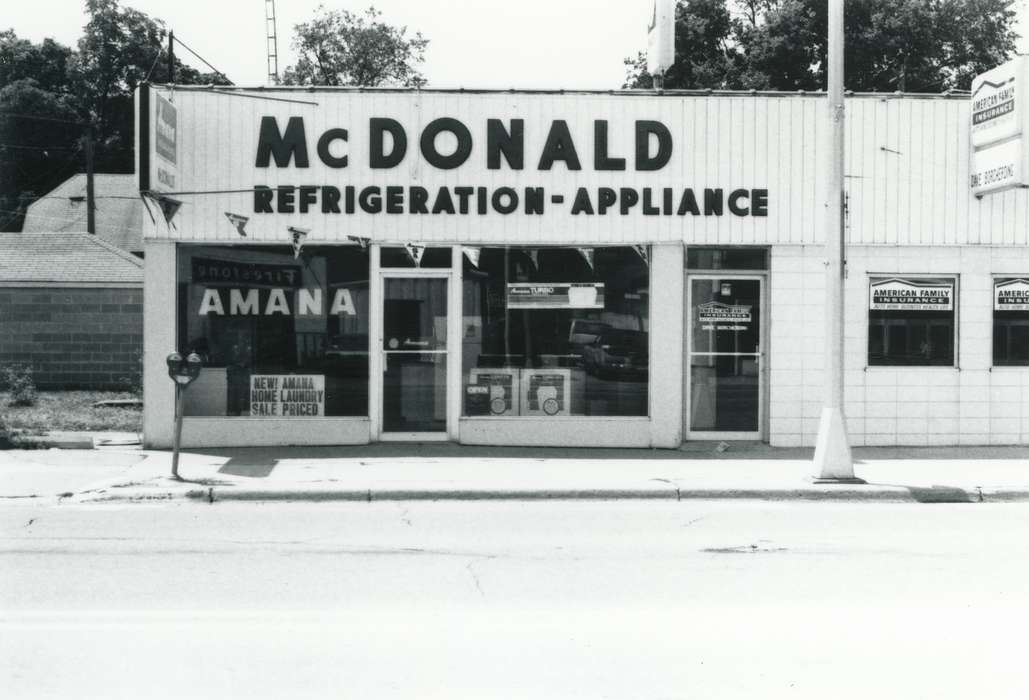 appliance store, Iowa History, bremer ave., west, Waverly Public Library, Businesses and Factories, Iowa, history of Iowa