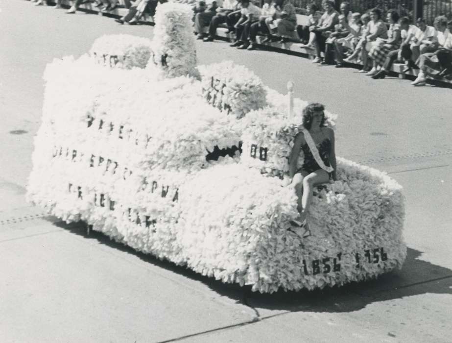 girl, Fairs and Festivals, Waverly Public Library, Cities and Towns, float, Iowa History, parade, Main Streets & Town Squares, Iowa, history of Iowa, Motorized Vehicles