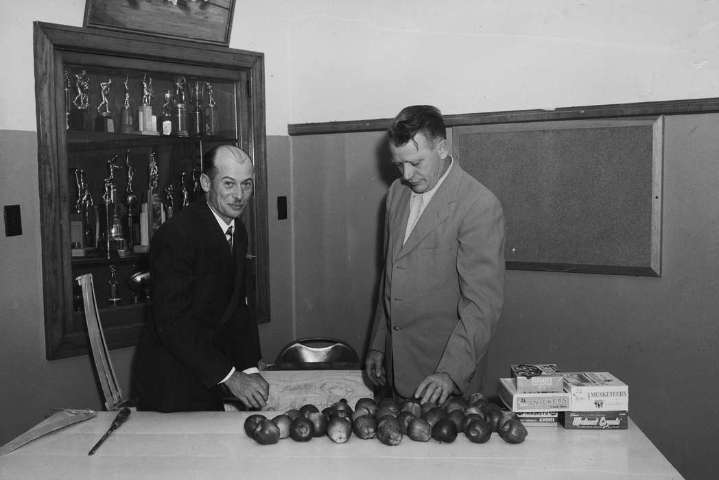 Coon Rapids Enterprise, United States, ia, IA, Coon Rapids, historic, Iowa, history, Portraits - Group, Photos