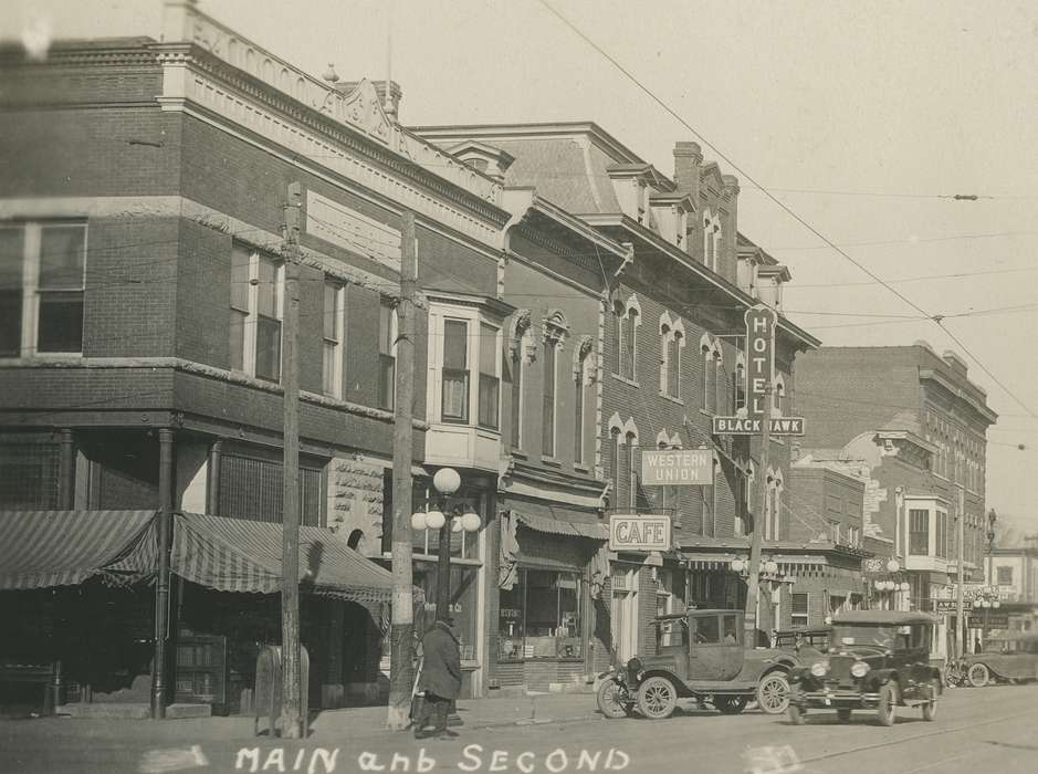 Iowa, Cedar Falls, car, United States, Businesses and Factories, awning, hotel, Photos, signage, automobile, street lamp, IA, City of Cedar Falls, Black Hawk, historic, ia, brick building, electrical pole, Cities and Towns, Main Streets & Town Squares, history, Motorized Vehicles