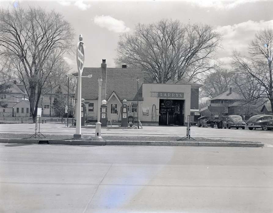 Businesses and Factories, gas station, history of Iowa, repair shop, standard, main street, gas pump, Waverly Public Library, Iowa, Waverly, IA, Iowa History, Cities and Towns, Main Streets & Town Squares