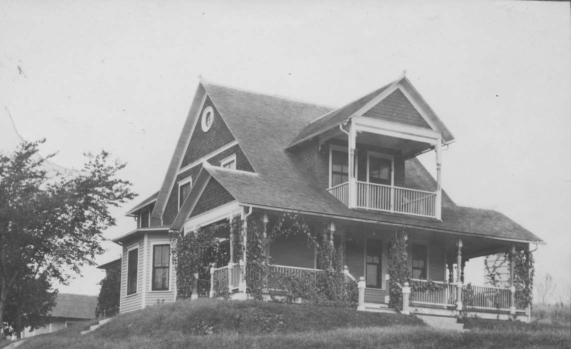 Homes, porch, house, King, Tom and Kay, Iowa History, Iowa, history of Iowa, IA