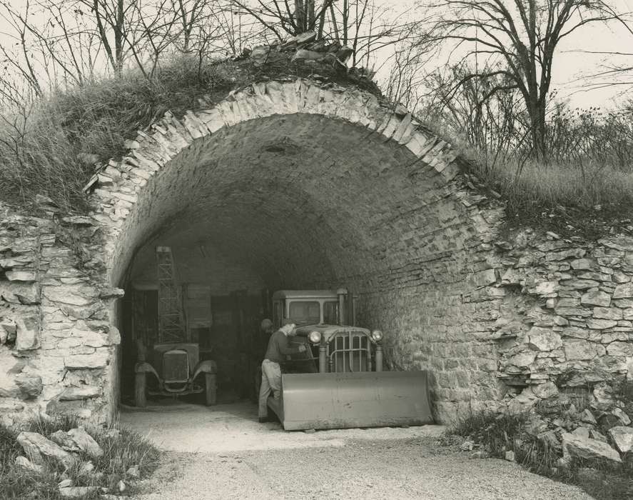 history of Iowa, Businesses and Factories, Waverly Public Library, tunnel, Iowa History, Motorized Vehicles, Iowa, Waverly, IA, heavy machinery, correct date needed, Labor and Occupations