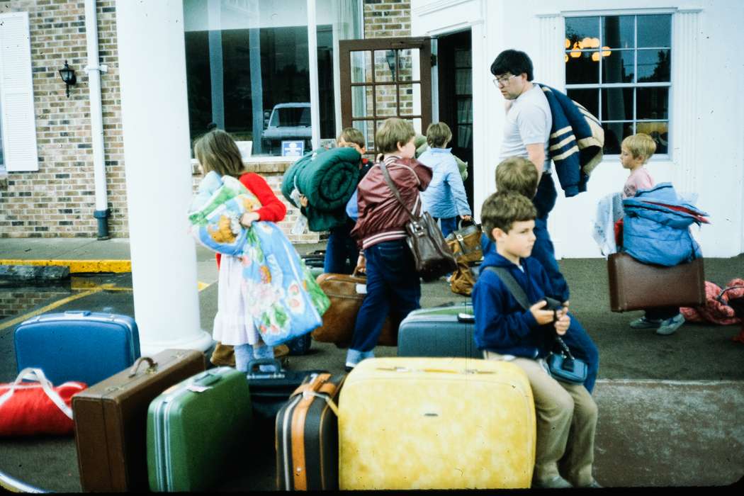 sleeping bags, Photos, jacket, Children, suitcase, girl, United States, Travel, ia, history, Iowa, Coon Rapids Enterprise, boy, luggage, MO, historic