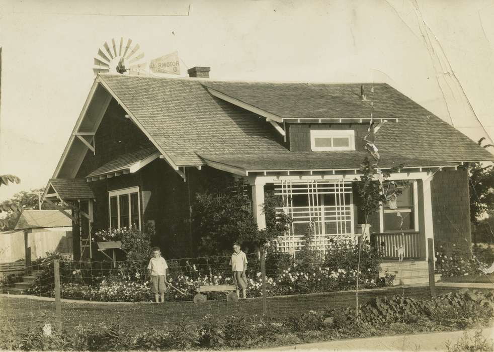 Homes, children, flower, garden, Children, home, kids, lattice, O'Brink, Lisa, house, boys