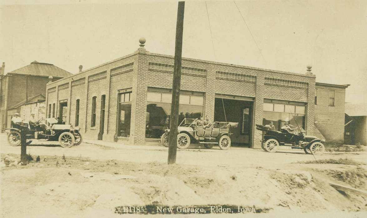 garage, Motorized Vehicles, car, Iowa History, Lemberger, LeAnn, Cities and Towns, Eldon, IA, Iowa, brick, history of Iowa