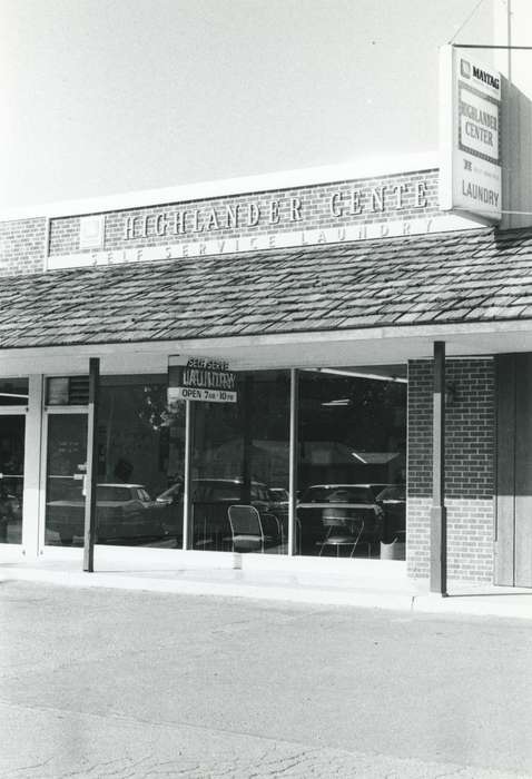 history of Iowa, Businesses and Factories, Iowa History, laundry, Iowa, Waverly Public Library, storefront, correct date needed