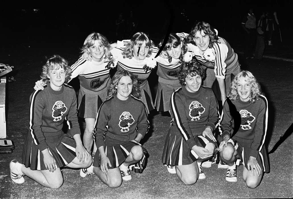 cheerleader, Coon Rapids Enterprise, Coon Rapids, Iowa, historic, Sports, United States, ia, history, Photos, IA