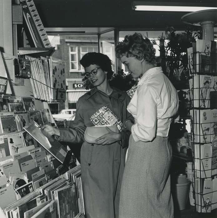 Waverly Public Library, history of Iowa, cards, Iowa, Iowa History, Waverly, IA, store, Businesses and Factories, women, vinyl, books