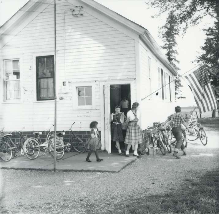 children, Waverly Public Library, Schools and Education, Iowa History, rural school, Iowa, history of Iowa, one room schoolhouse, bicycle