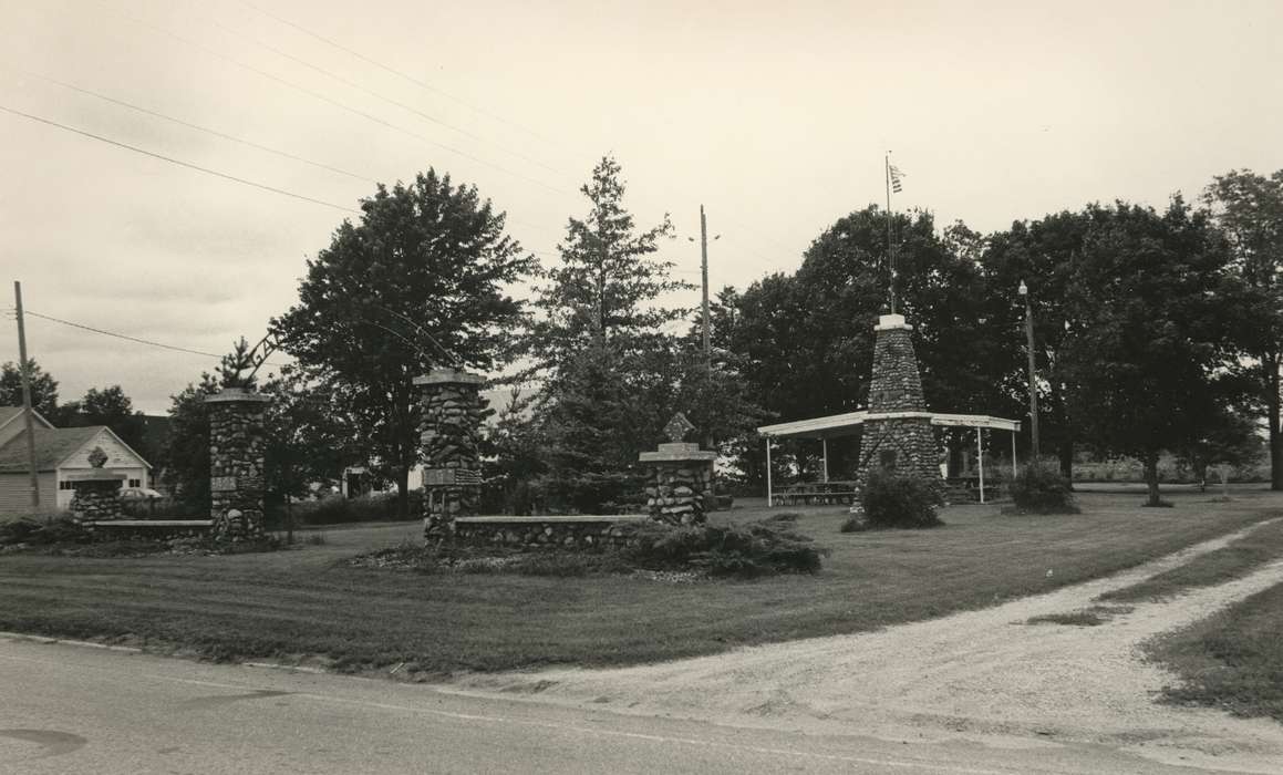 park, picnic shelter, Waverly Public Library, history of Iowa, gallagher park, Iowa, Iowa History