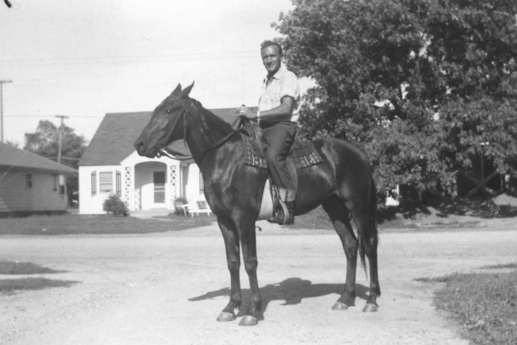horseback riding, Suarez, Christine, horse, Iowa History, Spirit Lake, IA, Portraits - Individual, Outdoor Recreation, Animals, Iowa, history of Iowa