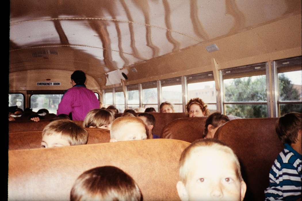 ia, children, school bus, Iowa, Motorized Vehicles, Coon Rapids Enterprise, Children, United States, Travel, boy, Schools and Education, second grade missouri trip, history, candid, Photos, historic, missouri trip, MO, school trip