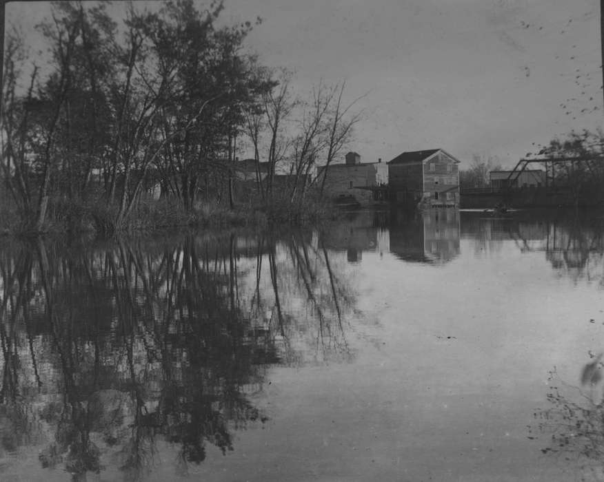 Iowa, mill, river, Iowa History, history of Iowa, King, Tom and Kay, Lakes, Rivers, and Streams, Fairbank, IA, Businesses and Factories