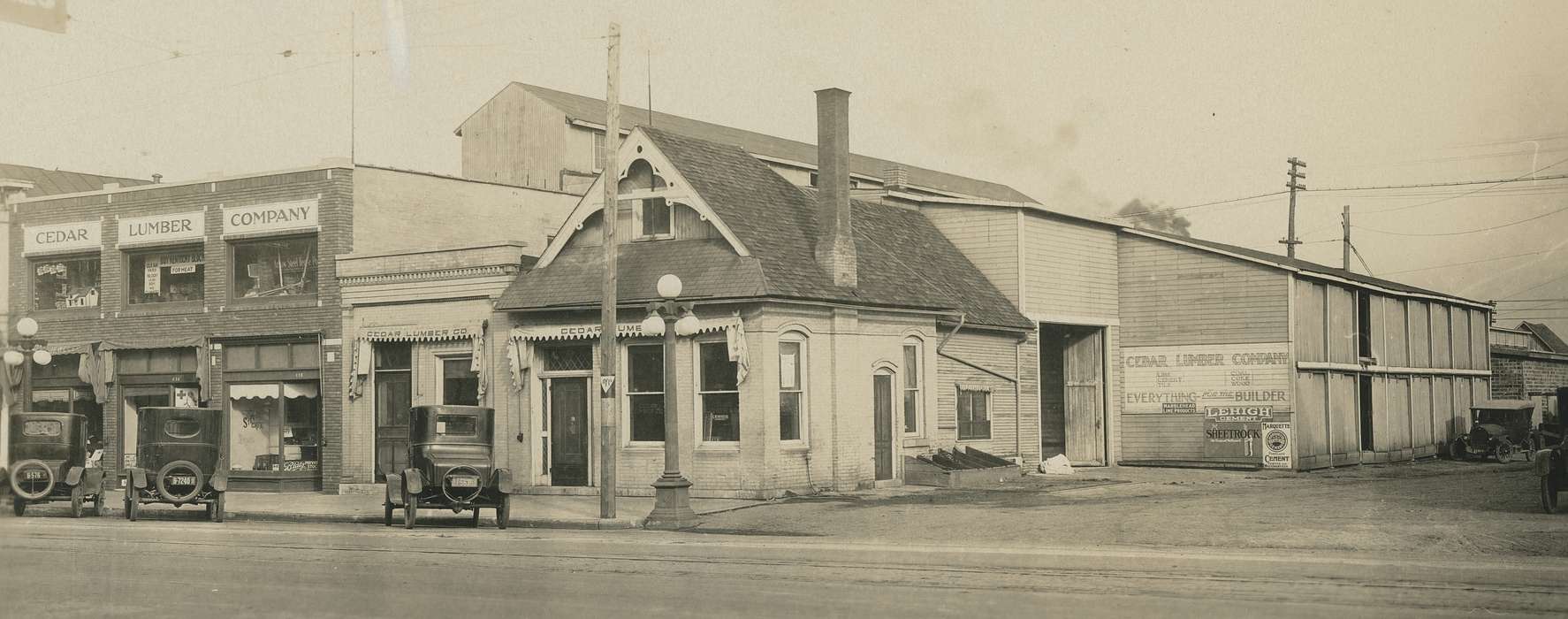 Iowa, Cedar Falls, car, United States, Businesses and Factories, Photos, automobile, IA, City of Cedar Falls, Black Hawk, historic, lumber store, lumberyard, ia, brick building, Cities and Towns, Main Streets & Town Squares, history, Motorized Vehicles