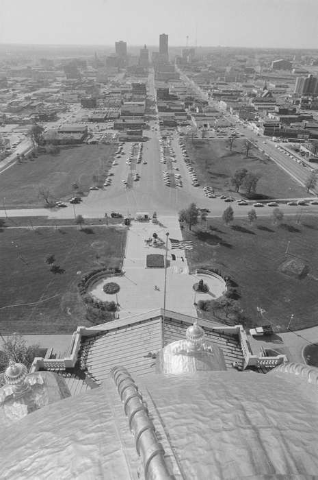 lawn, Cities and Towns, Lemberger, LeAnn, Des Moines, IA, Iowa History, Aerial Shots, roof, Businesses and Factories, history of Iowa, Main Streets & Town Squares, flag, parking lot, Iowa, capitol