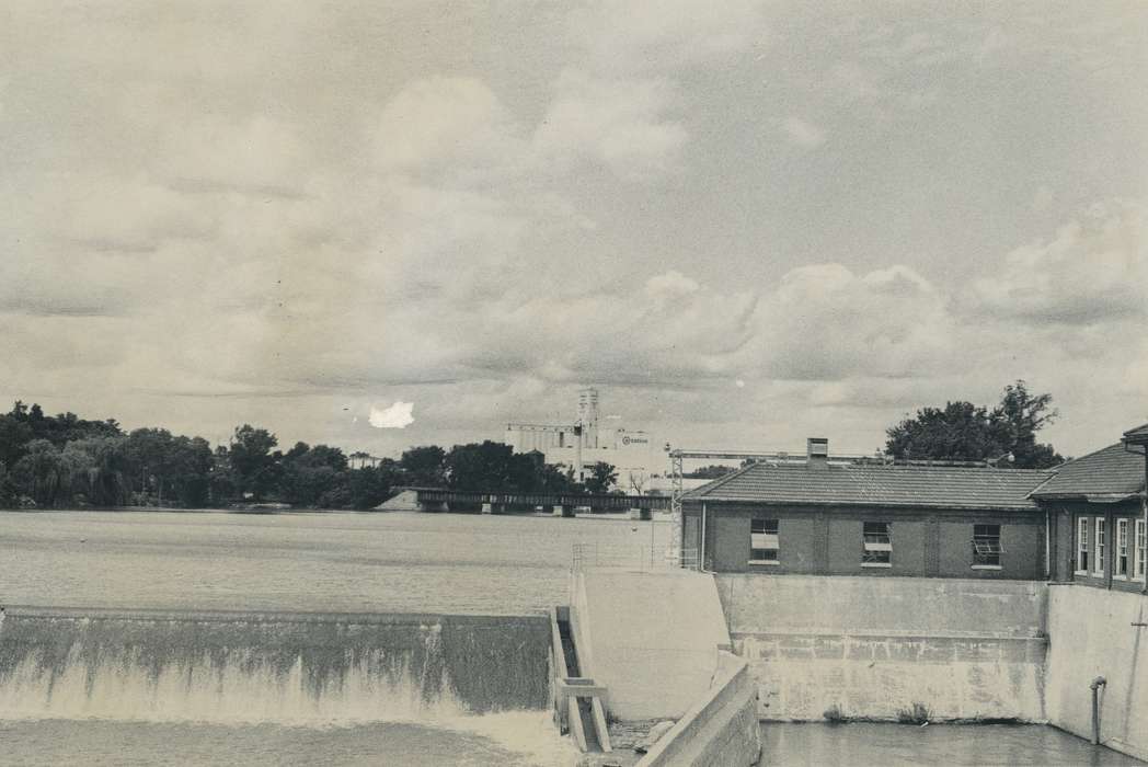 Waverly, IA, Lakes, Rivers, and Streams, history of Iowa, dam, cedar rapids, Iowa History, Waverly Public Library, Iowa