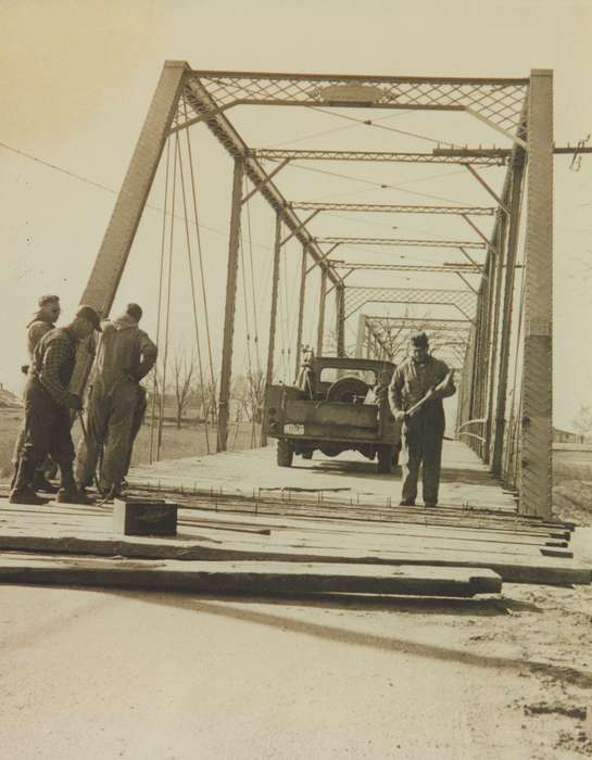 construction, correct date needed, men, Iowa History, history of Iowa, Motorized Vehicles, vehicles, Waverly Public Library, bridge, Cities and Towns, Iowa, Labor and Occupations
