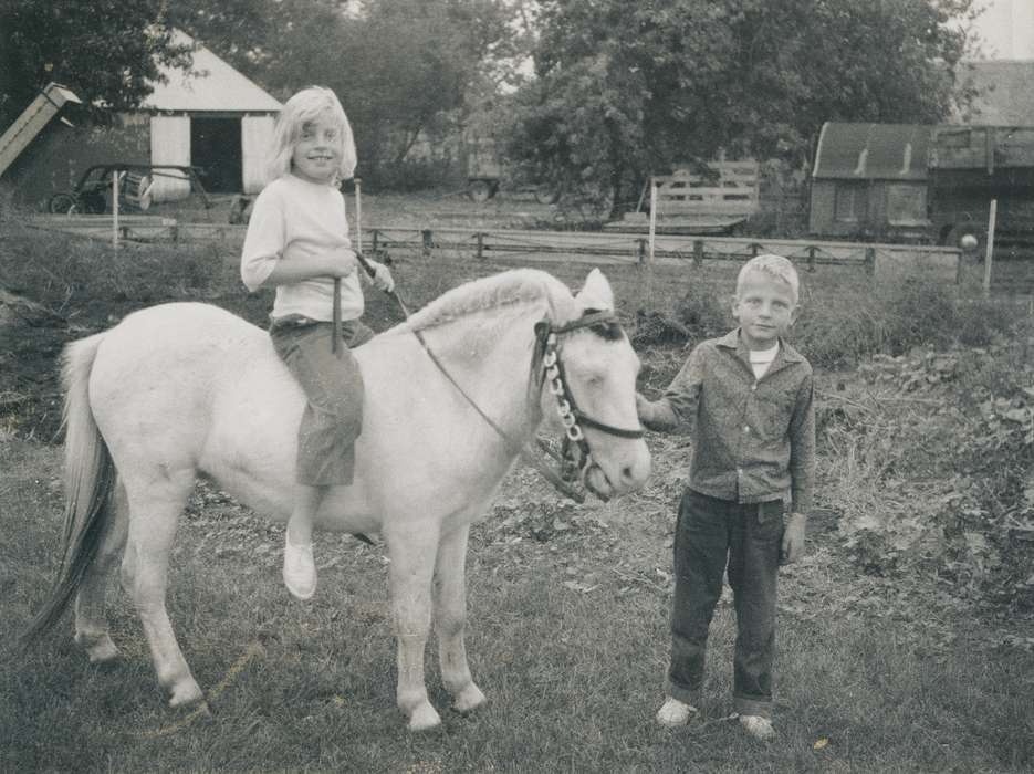 Farms, Barns, history, Portraits - Group, historic, ia, Iowa, Coon Rapids Enterprise, Children, Animals, Photos, Families