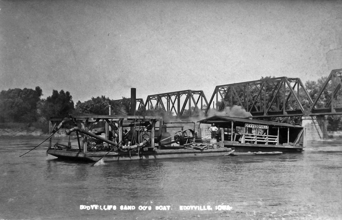 bridge, river, Iowa History, ferry, Lakes, Rivers, and Streams, Iowa, Motorized Vehicles, history of Iowa, Lemberger, LeAnn, Eddyville, IA