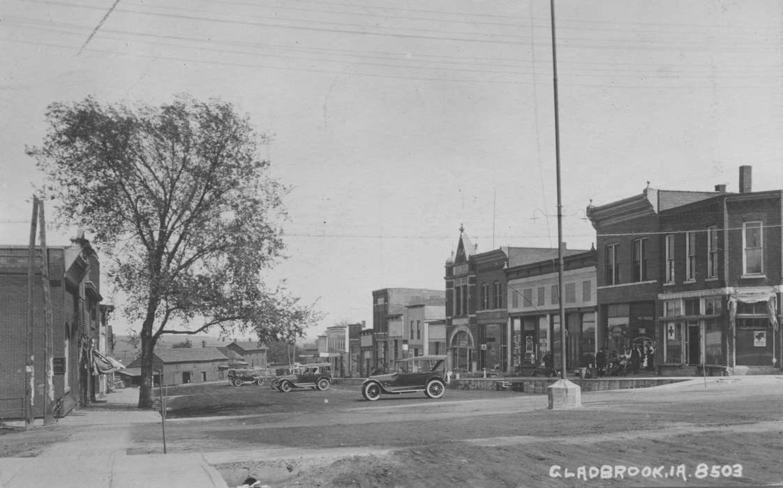 car, Main Streets & Town Squares, Iowa History, Cities and Towns, Gladbrook, IA, Iowa, Reinhard, Lisa, history of Iowa