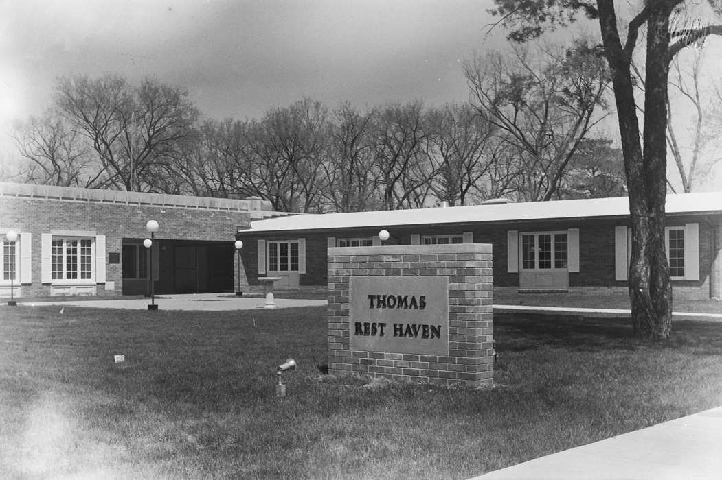 Businesses and Factories, brick building, outside lights, United States, history, ia, Photos, Coon Rapids Enterprise, historic, Iowa, IA, nursing home, Cities and Towns, Coon Rapids