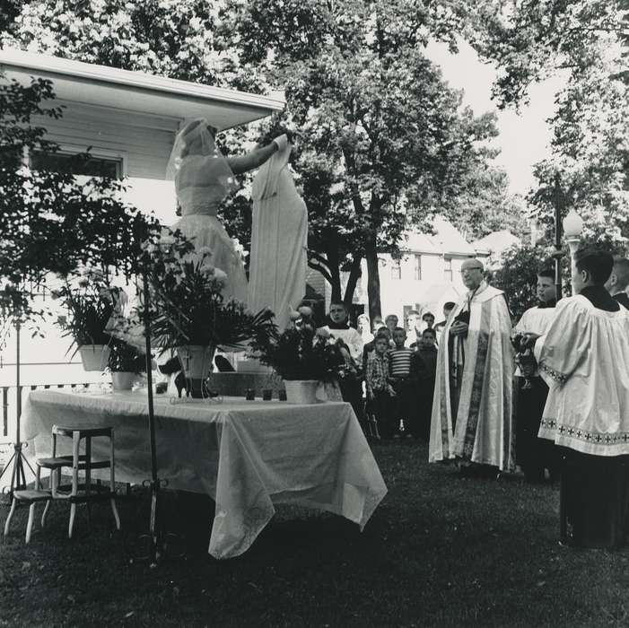 outdoors, history of Iowa, Religion, children, outside, IA, priest, Waverly Public Library, church, Iowa, Iowa History, church service, flowers, religion