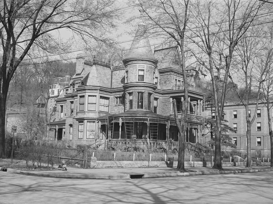 Homes, victorian, house, Cities and Towns, Iowa, neighborhood, Library of Congress, street corner, history of Iowa, Iowa History