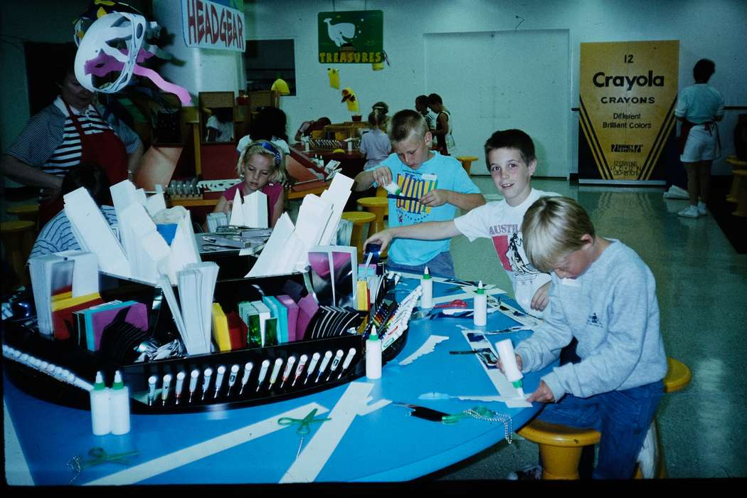 ia, shorts, Iowa, Leisure, Coon Rapids Enterprise, Children, scissors, t-shirt, United States, glue, girl, craft, Travel, stool, boy, second grade missouri trip, sweatshirt, history, Portraits - Individual, Photos, historic, missouri trip, poster, table, MO, school trip