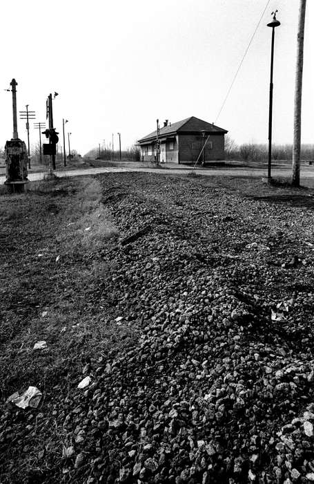 depot, Train Stations, railroad, rock, Eldon, IA, Iowa History, Iowa, history of Iowa, Lemberger, LeAnn