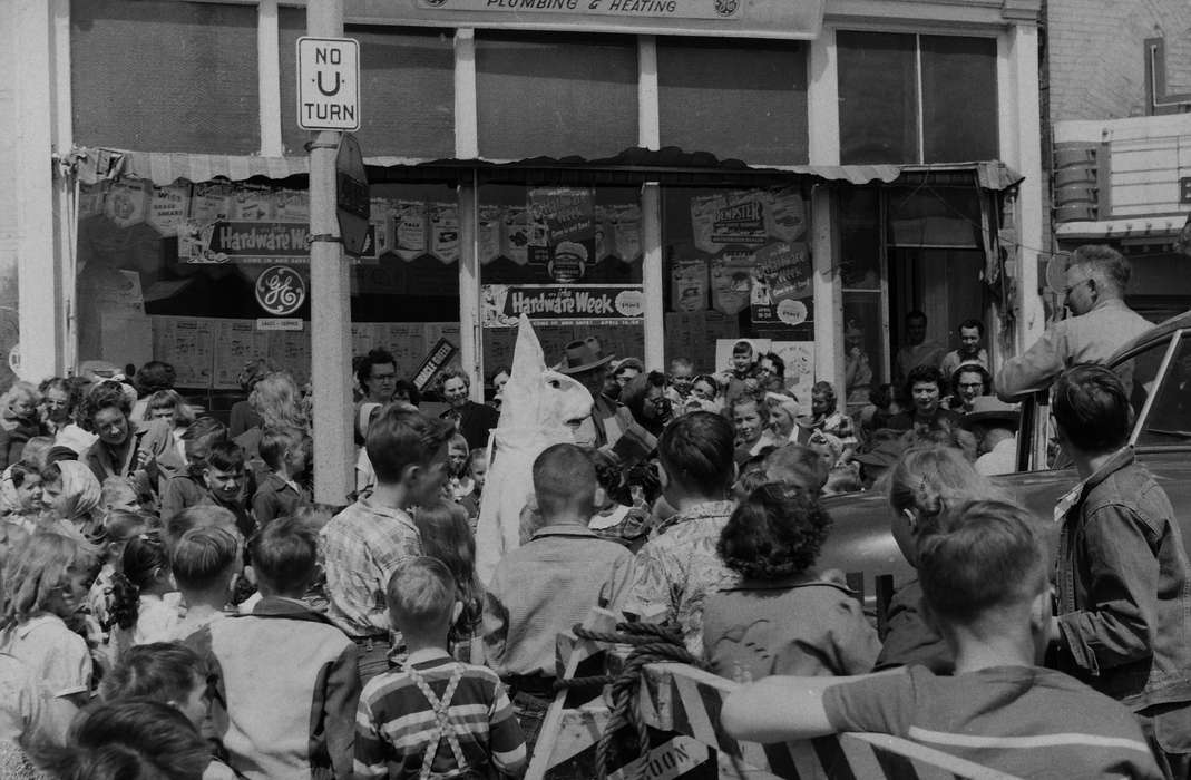 easter, storefront, traffic sign, Holidays, United States, ia, Photos, history, Children, Coon Rapids Enterprise, historic, Iowa, easter bunny, IA, Coon Rapids