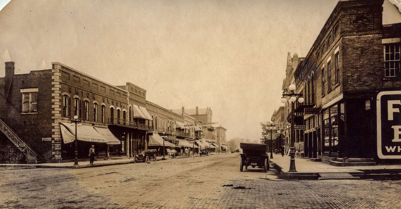 street light, Iowa, Businesses and Factories, history of Iowa, storefront, car, Cities and Towns, Iowa History, lamppost, Motorized Vehicles, Anamosa Library & Learning Center, Main Streets & Town Squares, Anamosa, IA, automobile
